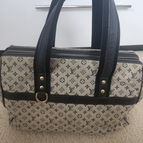 Louis Vuitton Josephine PM Monogram Canvas Bag used Authentic - Picture 5 of 16